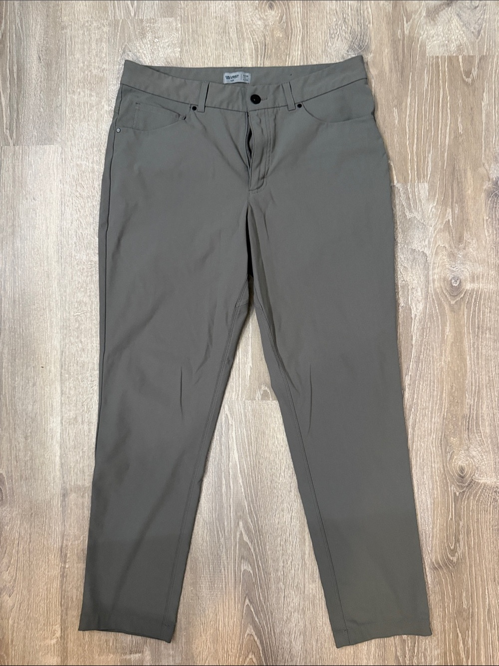 VRST Men's Slim Olive Chinos